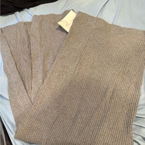 Gray Ribbed Knit Skirt